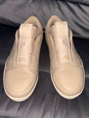 Nike Air Jordan 1 Retro Low Slip-On in the Desert Ore/Light Cream size 8